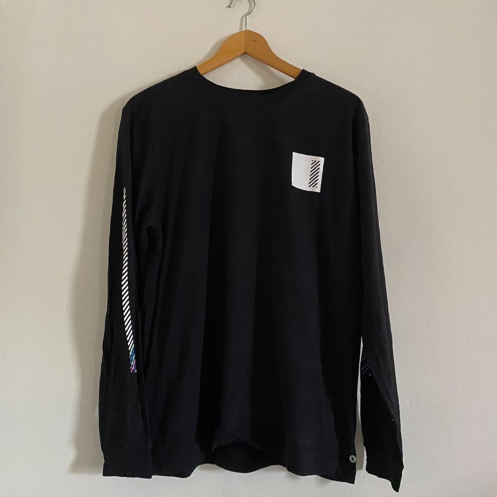 NEW Unisex Black Long Sleeve T-Shirt, Large